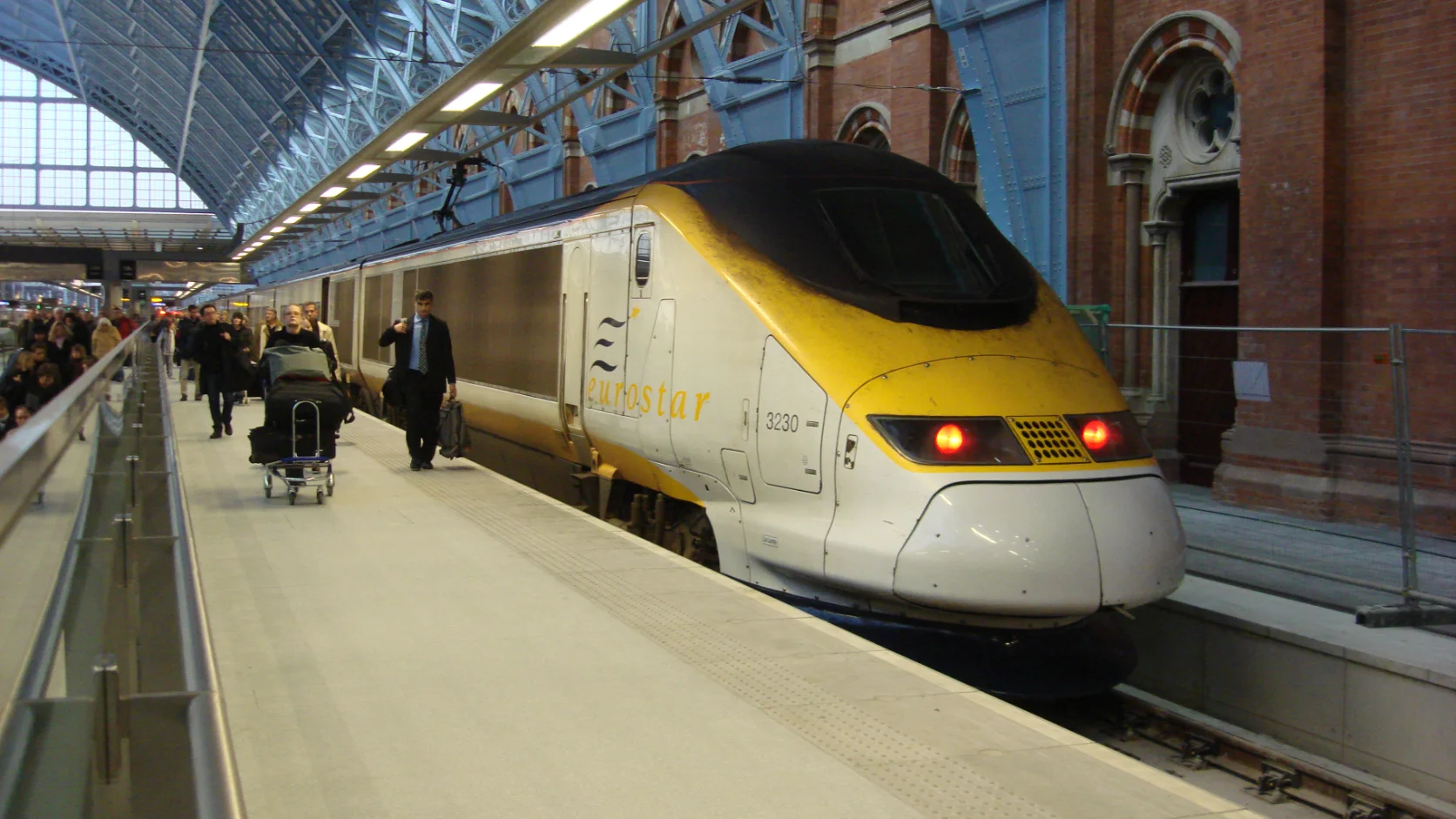 Eurostar en la estación de St Pancras, Londres