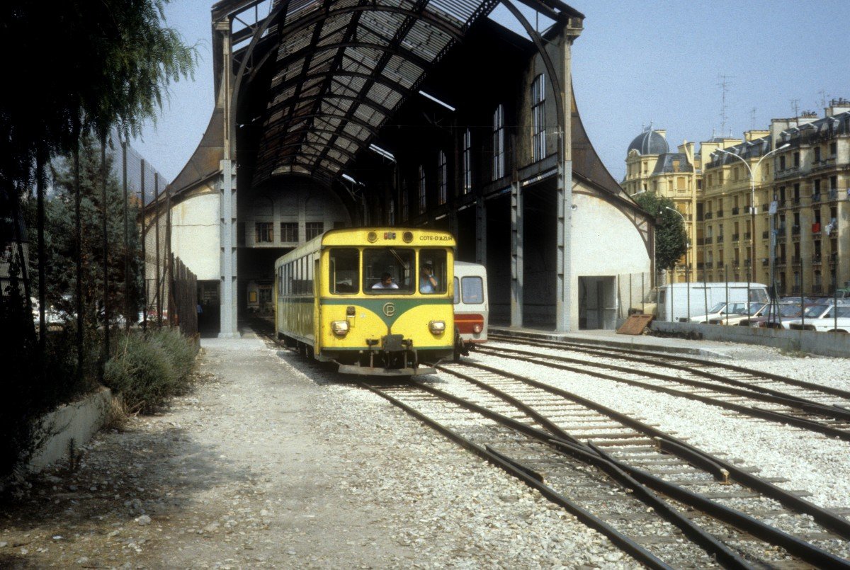 Lavanda en flor: el verano en el Train des Pignes, de Niza a Digne-les-Bains